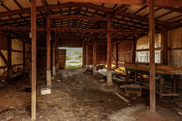 414B Rock Springs Rd, Castalian Springs, TN 37031