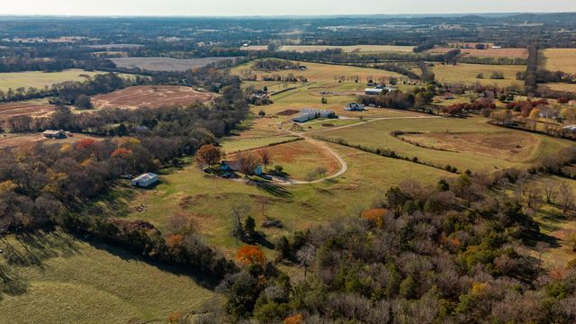 414B Rock Springs Rd, Castalian Springs, TN 37031