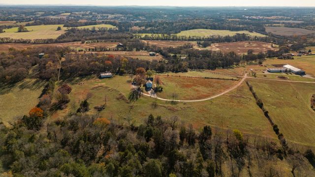 414B Rock Springs Rd, Castalian Springs, TN 37031