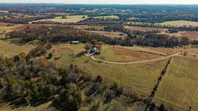 414B Rock Springs Rd, Castalian Springs, TN 37031