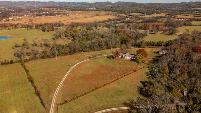 414B Rock Springs Rd, Castalian Springs, TN 37031