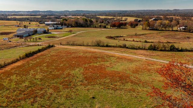 414B Rock Springs Rd, Castalian Springs, TN 37031