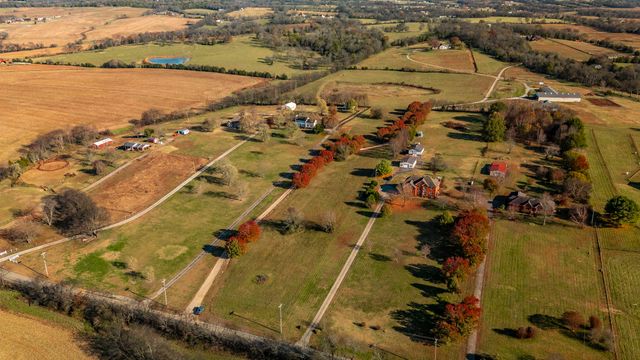 414B Rock Springs Rd, Castalian Springs, TN 37031