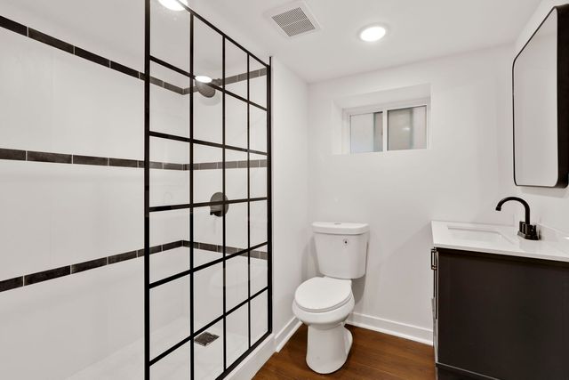 5828 N Melvina Avenue, Chicago, IL 60646