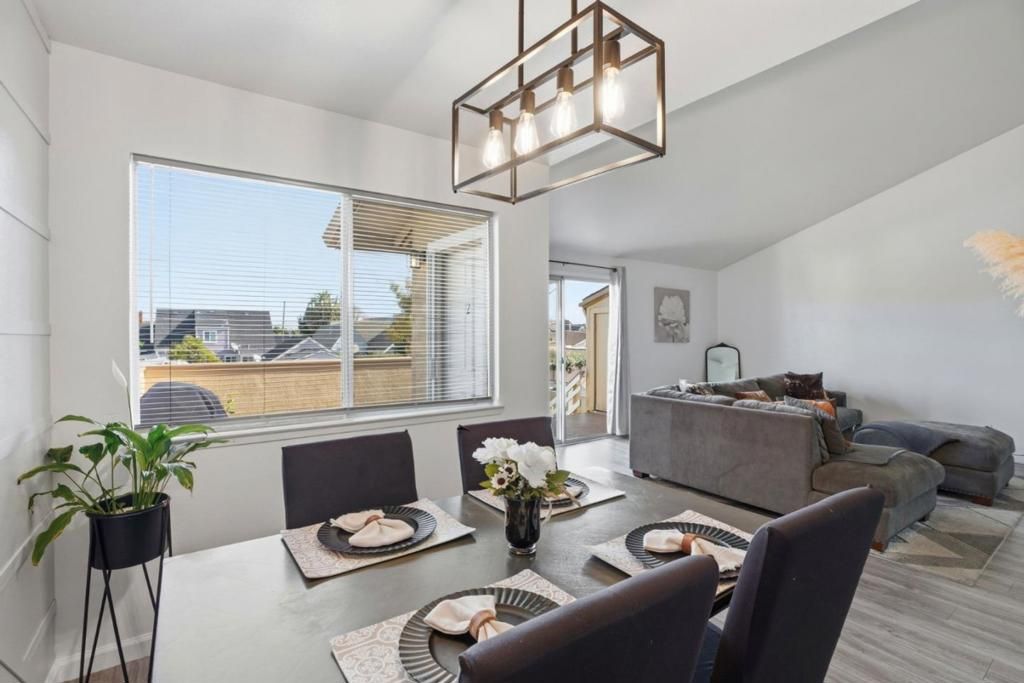 Image 36 of property listing at 1055 Padre Drive 2, Salinas, CA 93901