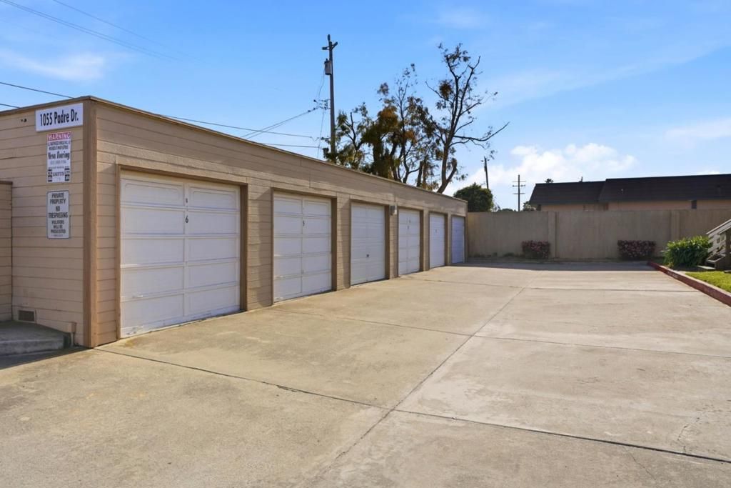Image 46 of property listing at 1055 Padre Drive 2, Salinas, CA 93901