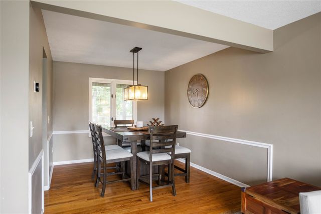4460 90th Street, Urbandale, IA 50322