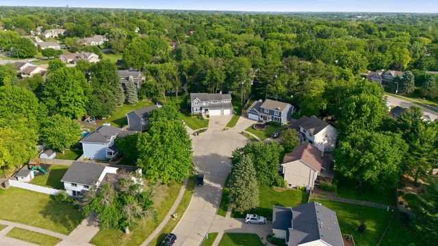 4460 90th Street, Urbandale, IA 50322