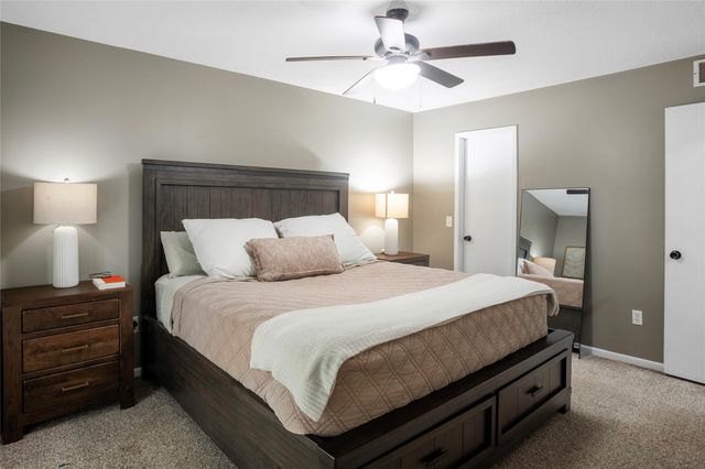4460 90th Street, Urbandale, IA 50322