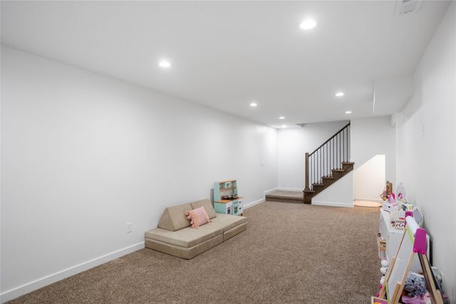 4460 90th Street, Urbandale, IA 50322