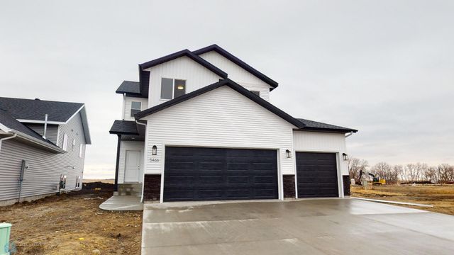 1258 Marlys Drive W, West Fargo, ND 58078