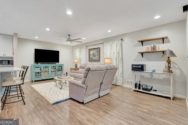 175 Grace Lane, Tyrone, GA 30290