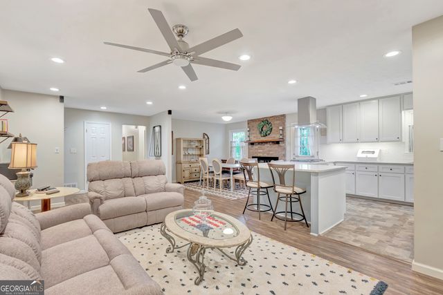 175 Grace Lane, Tyrone, GA 30290