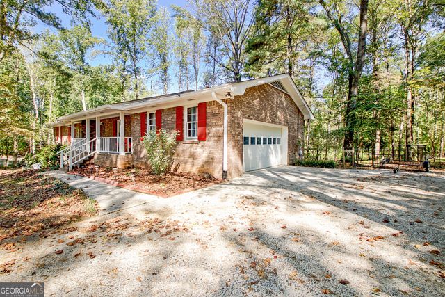 175 Grace Lane, Tyrone, GA 30290