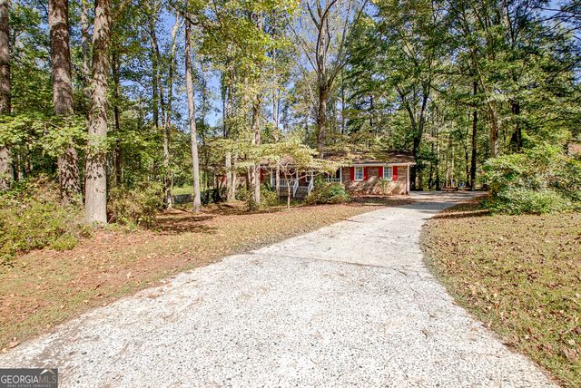 175 Grace Lane, Tyrone, GA 30290