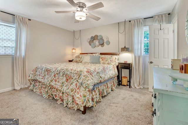 175 Grace Lane, Tyrone, GA 30290