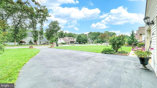 32 LAKESHORE DR, Hammonton, NJ 08037