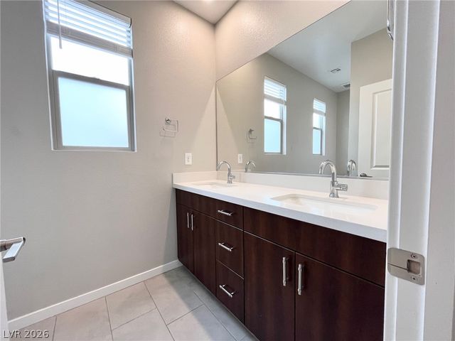 6925 Horizon Glen Court, North Las Vegas, NV 89084