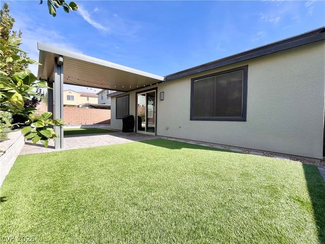 6925 Horizon Glen Court, North Las Vegas, NV 89084