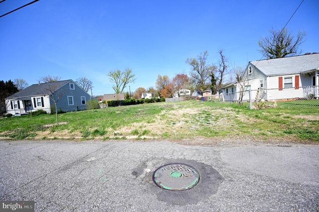 211 SENECA DR, Oxon Hill, MD 20745