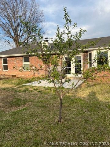 3106 S 137th East Avenue, Tulsa, OK 74134