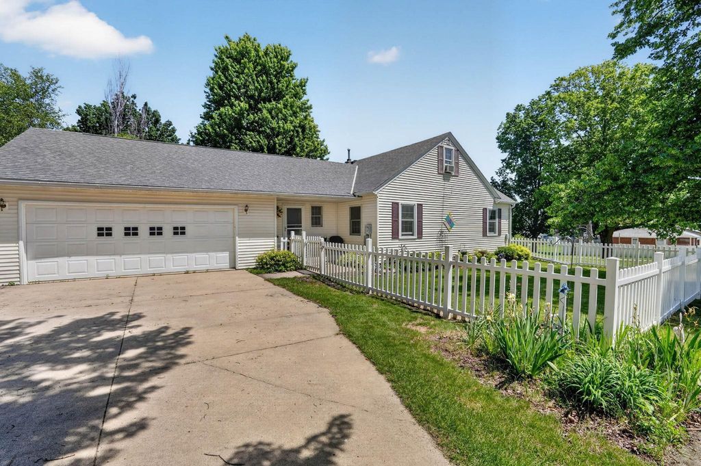 522 Andrews Street, Nashua, IA 50658