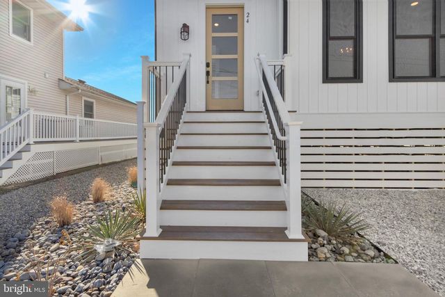 24 W ATLANTIC ST, Fenwick Island, DE 19944