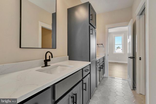 24 W ATLANTIC ST, Fenwick Island, DE 19944