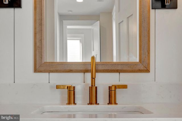 24 W ATLANTIC ST, Fenwick Island, DE 19944