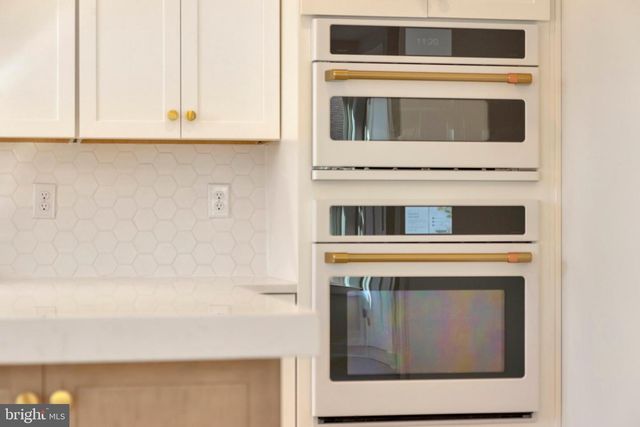 24 W ATLANTIC ST, Fenwick Island, DE 19944