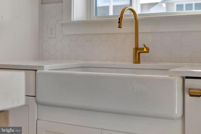 24 W ATLANTIC ST, Fenwick Island, DE 19944