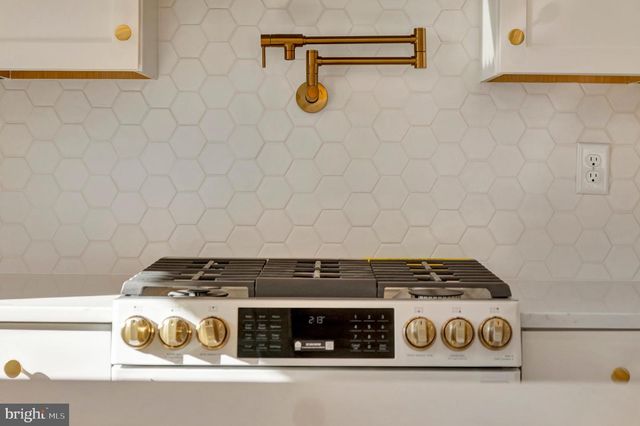 24 W ATLANTIC ST, Fenwick Island, DE 19944