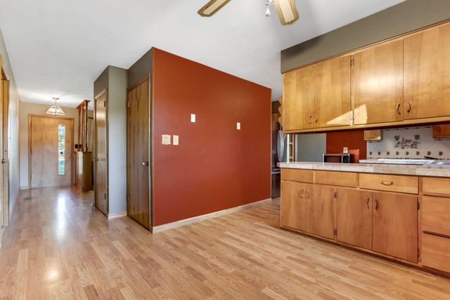 10293 Smoke Road SW, Etna, OH 43062