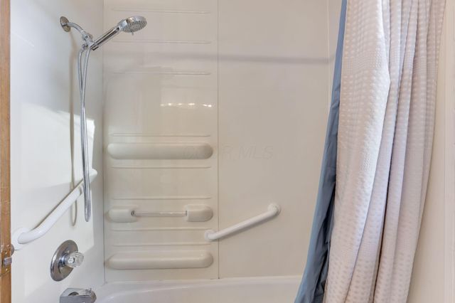 10293 Smoke Road SW, Etna, OH 43062