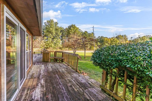 10293 Smoke Road SW, Etna, OH 43062