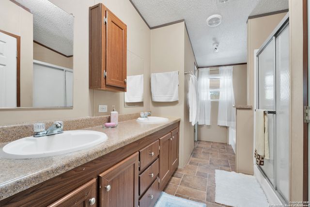 7176 Burshard Rd, San Antonio, TX 78263