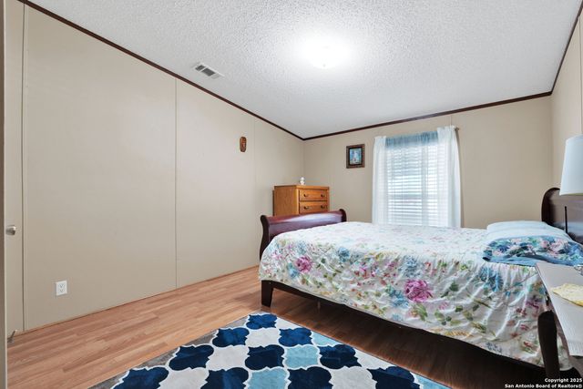 7176 Burshard Rd, San Antonio, TX 78263