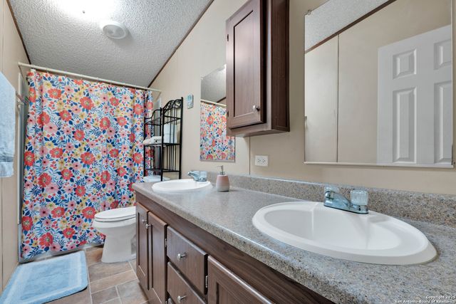 7176 Burshard Rd, San Antonio, TX 78263