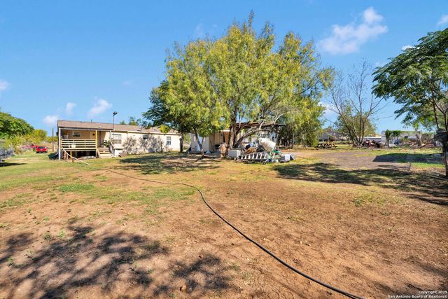 7176 Burshard Rd, San Antonio, TX 78263