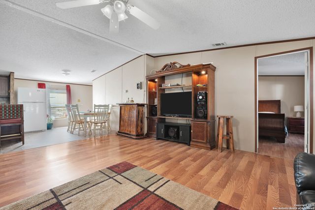 7176 Burshard Rd, San Antonio, TX 78263