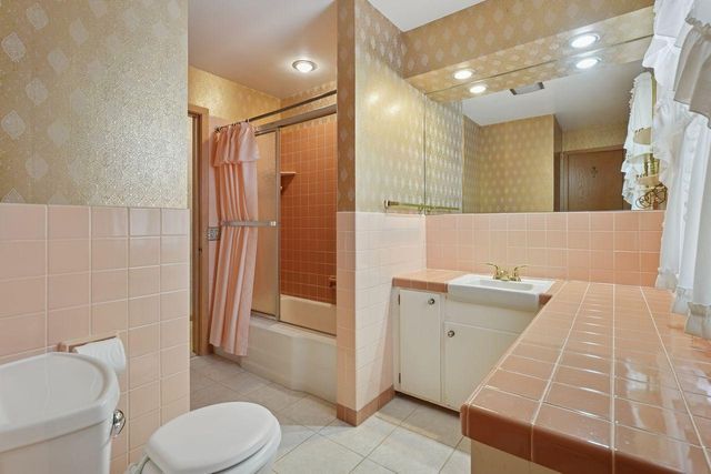 8149 Westwood Hills Drive, Saint Louis Park, MN 55426