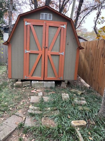 5714 Cherrywood Lane, Arlington, TX 76016