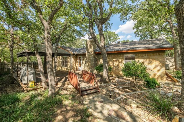 5714 Cherrywood Lane, Arlington, TX 76016