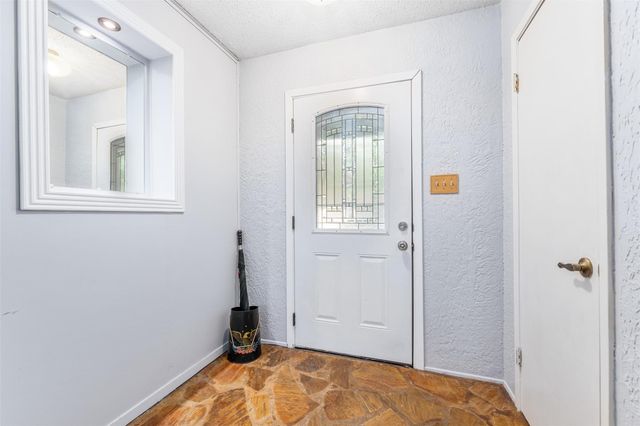 5714 Cherrywood Lane, Arlington, TX 76016