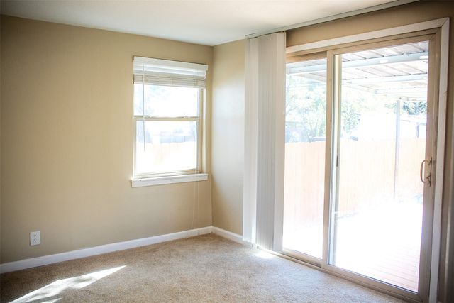 3218 Emmett Street, Dallas, TX 75211