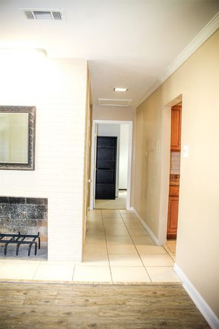 3218 Emmett Street, Dallas, TX 75211