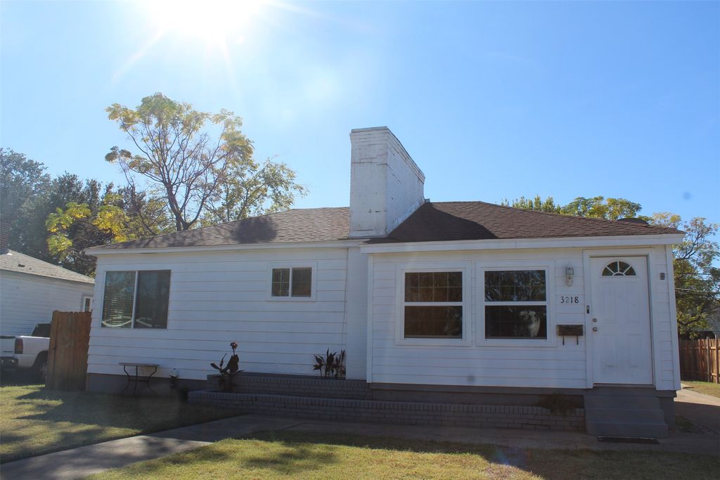 3218 Emmett Street, Dallas, TX 75211