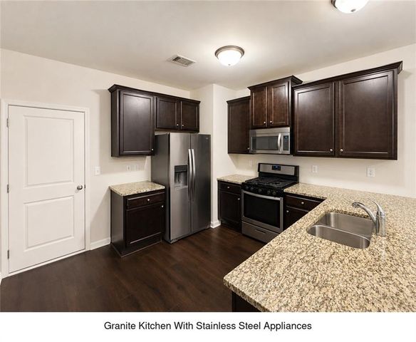 3432 Castleberry Village Circle, Cumming, GA 30040