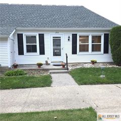 251 Mystic Lane 251A, Monroe, NJ 08831