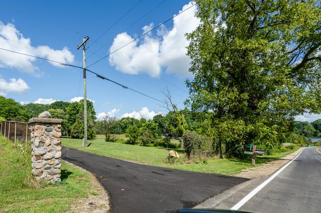 13228 Dutch Settlement Road, Marcellus, MI 49067